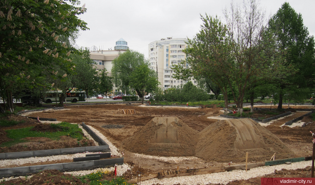 Во Владимире приступили к первому этапу реновации площади Победы