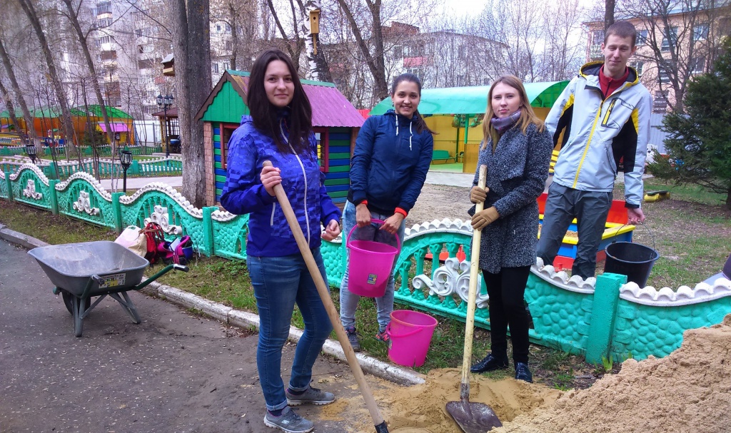 Пора добра. Молодежь добрые дела. Молодежь делает добрые дела. Подростки делают добрые дела. Весенняя неделя добра во Владимире.