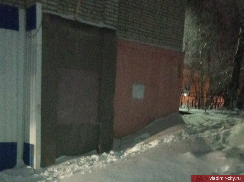Во Владимире коммунальные службы и волонтеры ликвидируют незаконные надписи