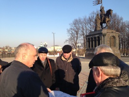 Андрей Шохин провел рабочую летучку у памятника основателю Владимира