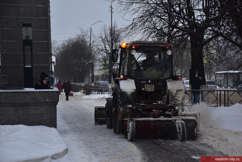 Снегопад во Владимире: уборка города ведется в штатном режиме