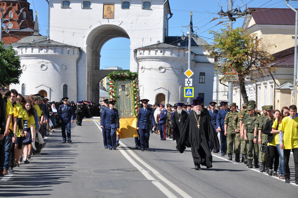 Внимание владимира. Город Владимир сегодня. Призыв в городе Владимире. Владимир центр русского Православия. Город Владимир 2008 год.