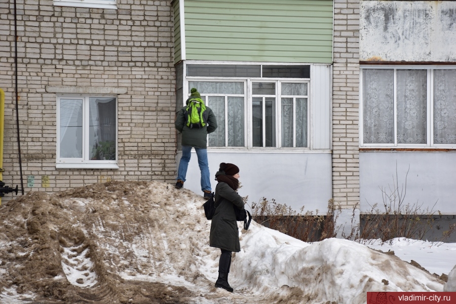 Администрация города Владимира проверила качество уборки дворов