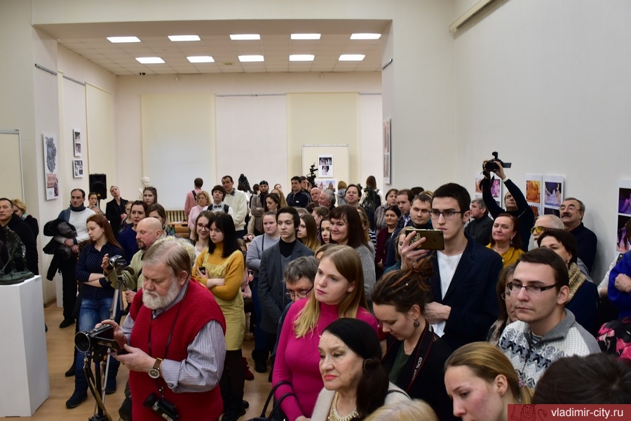 Во Владимире открылась персональная выставка скульптора Ильи Шанина 
